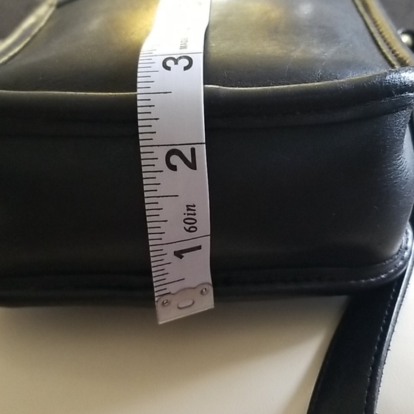 1995 Vintage Coach Black Leather Crossbody bag - Picture 8 of 8